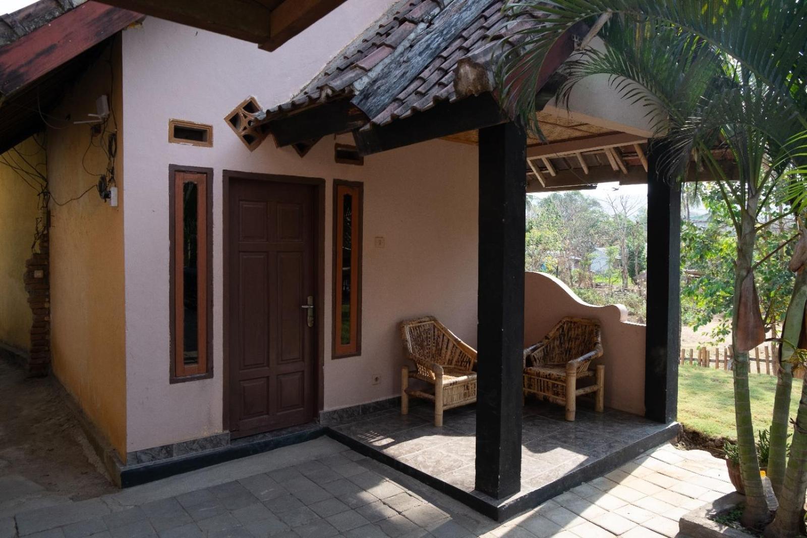 Ramdan Homestay Kuta  Екстер'єр фото