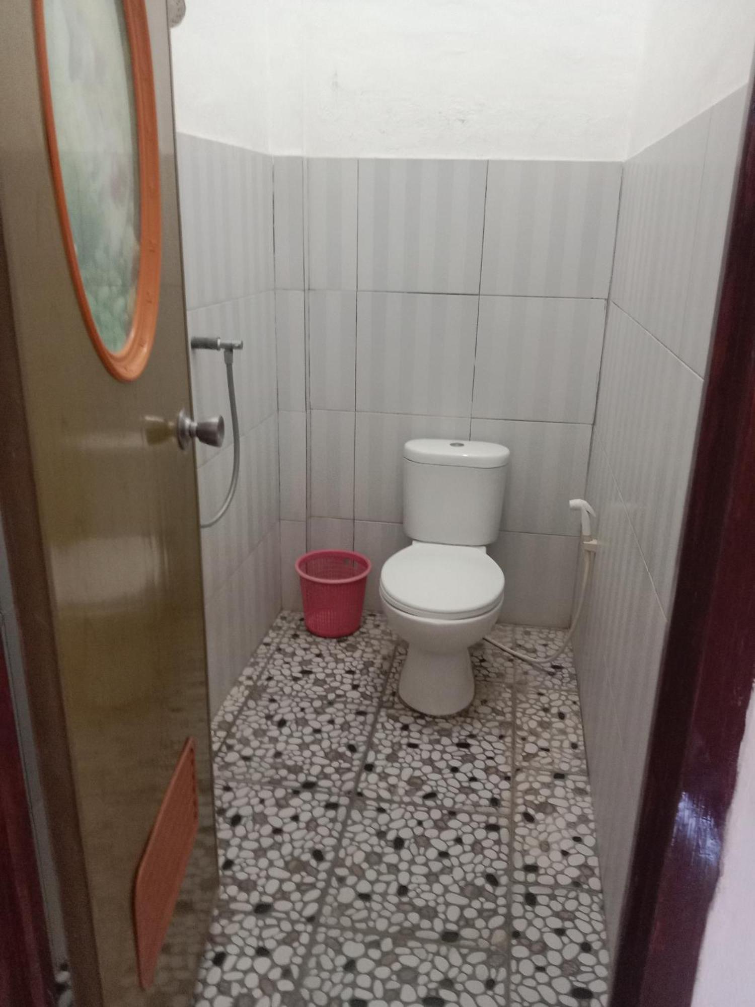 Ramdan Homestay Kuta  Екстер'єр фото