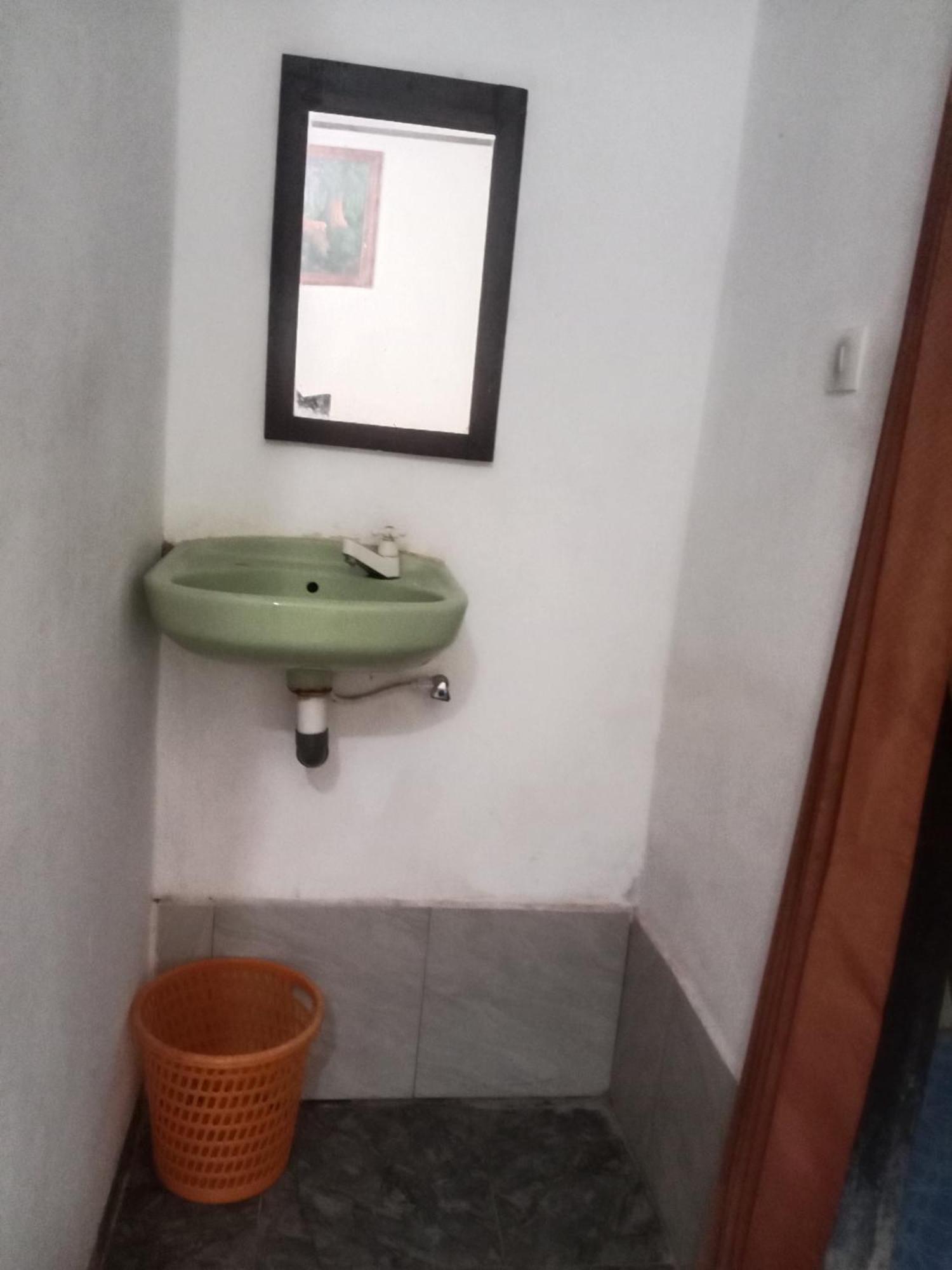 Ramdan Homestay Kuta  Екстер'єр фото